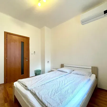 Peaceful Place In Old Town *